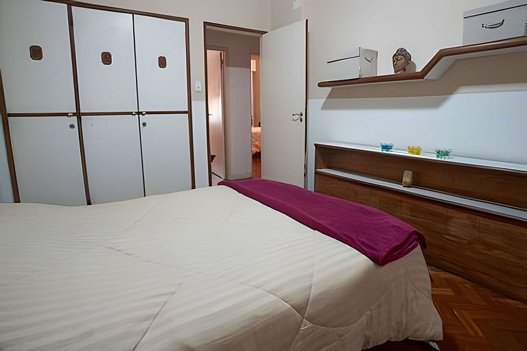 Bul302| 3 bdr on the border of Ipanema/Copacabana