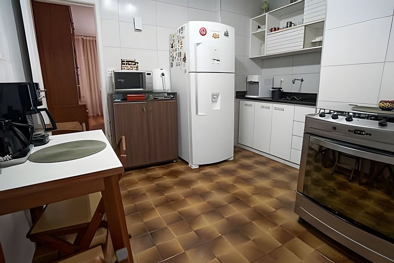 Bul302| 3 bdr on the border of Ipanema/Copacabana