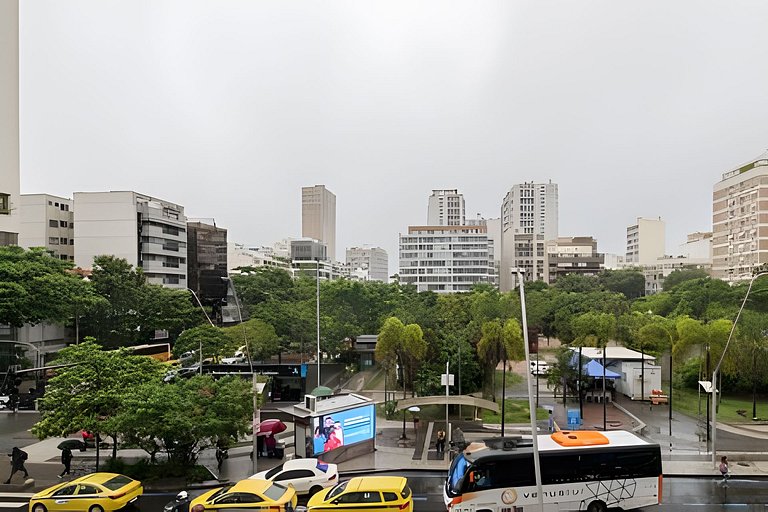 Ata302| Apartamento próximo a Praia do Leblon