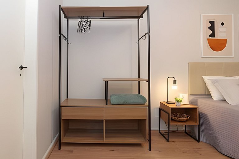 Mtr706| Apto. condominio completo e vaga no Leblon