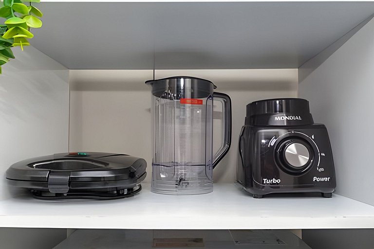 Mtr706| Apto. condominio completo e vaga no Leblon