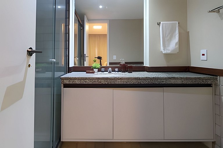 Mtr706| Hab. con condominio completo en Leblon