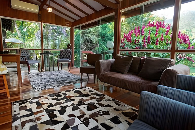 Gui8a| House with pool in ​​Secretário