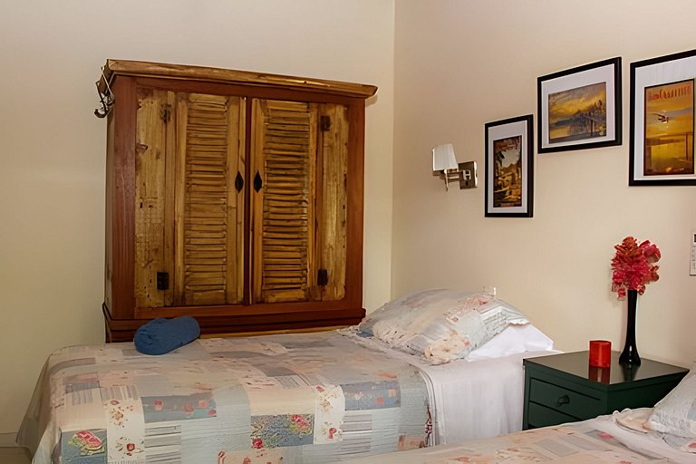 Gui8a| House with pool in ​​Secretário