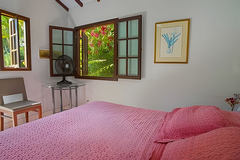 Gui8a| Casa com piscina em Secretário