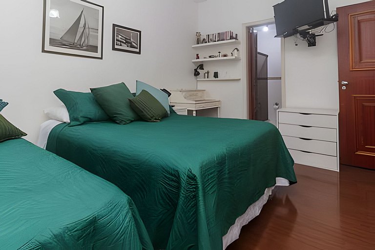 Ff102| Leblon, 3 cuadras de la playa