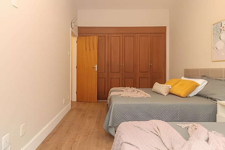 Brt401A| 3 rooms in Copacabana, 9 min from Posto 4