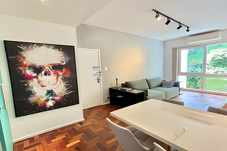 Rub303| 2 bedrooms in a tree-lined street in Baixo