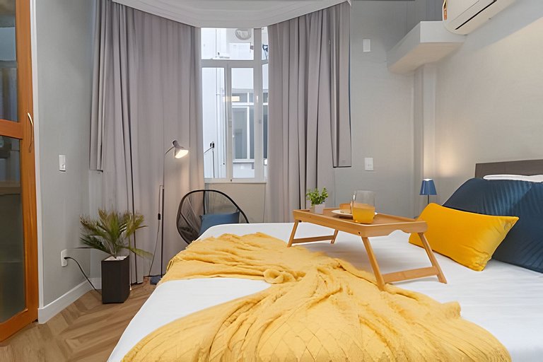 Urq216| Studio in Leblon for 4 people