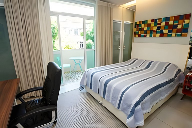 Urq401| Quarto e sala aconchegante no Leblon!