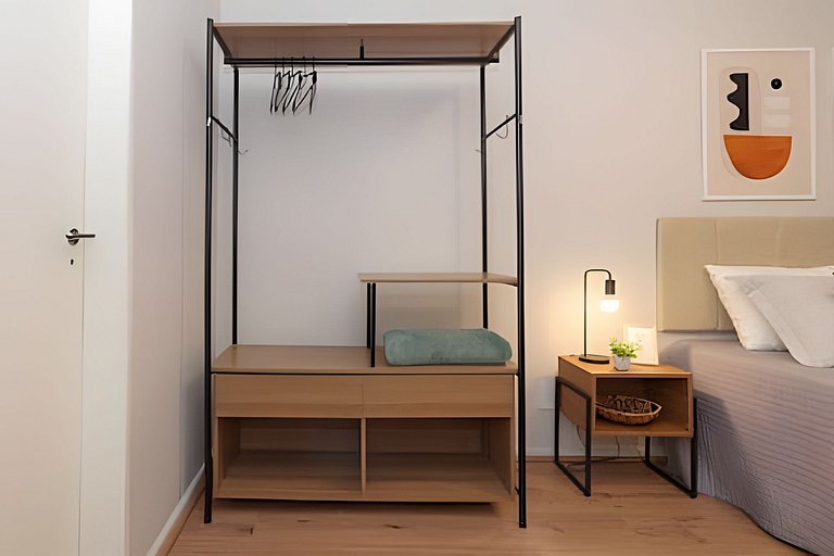 Mtr706| Apto. condominio completo e vaga no Leblon