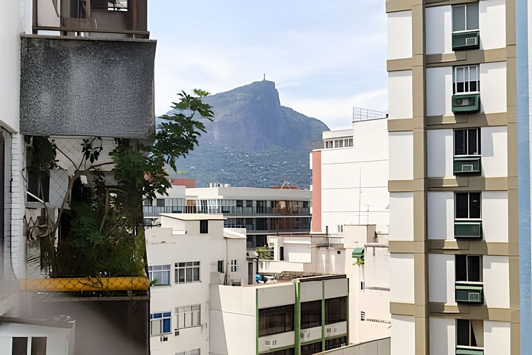 Mtr706| Apto. condominio completo e vaga no Leblon