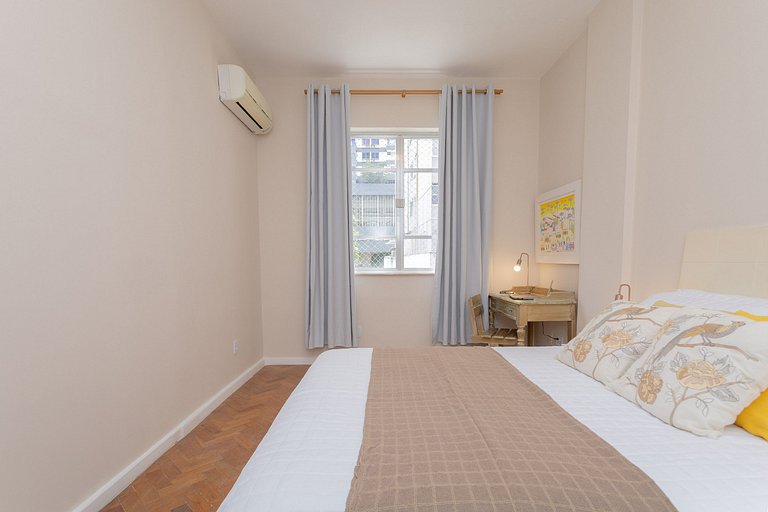 Afra307|Spacious and sophisticated apt in Leblon