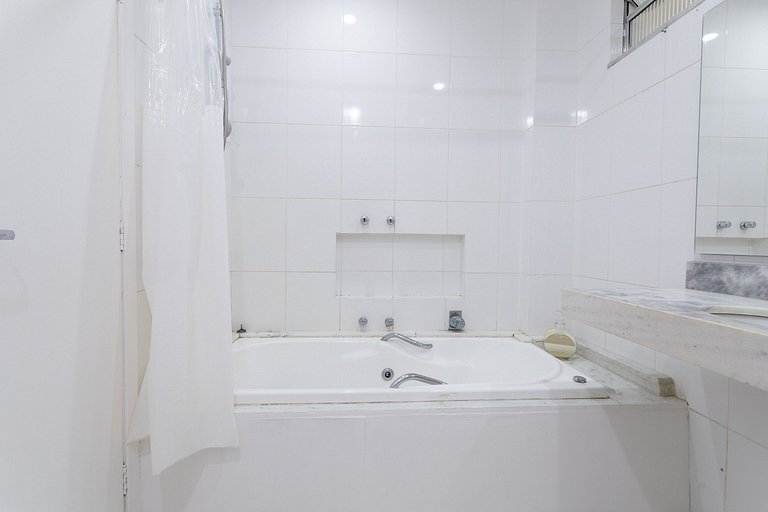 Afra307|Spacious and sophisticated apt in Leblon