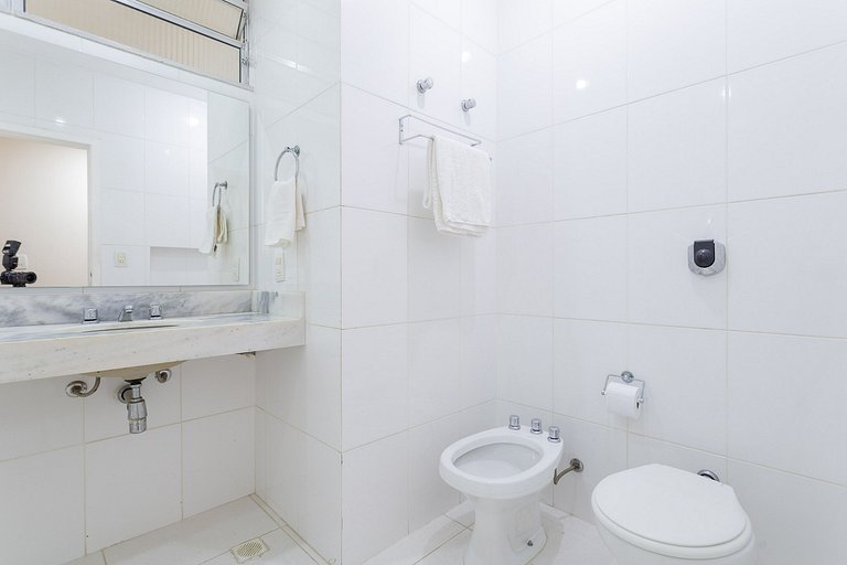 Afra307|Spacious and sophisticated apt in Leblon