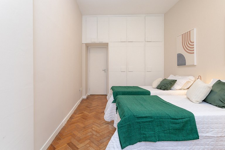 Afra307|Spacious and sophisticated apt in Leblon