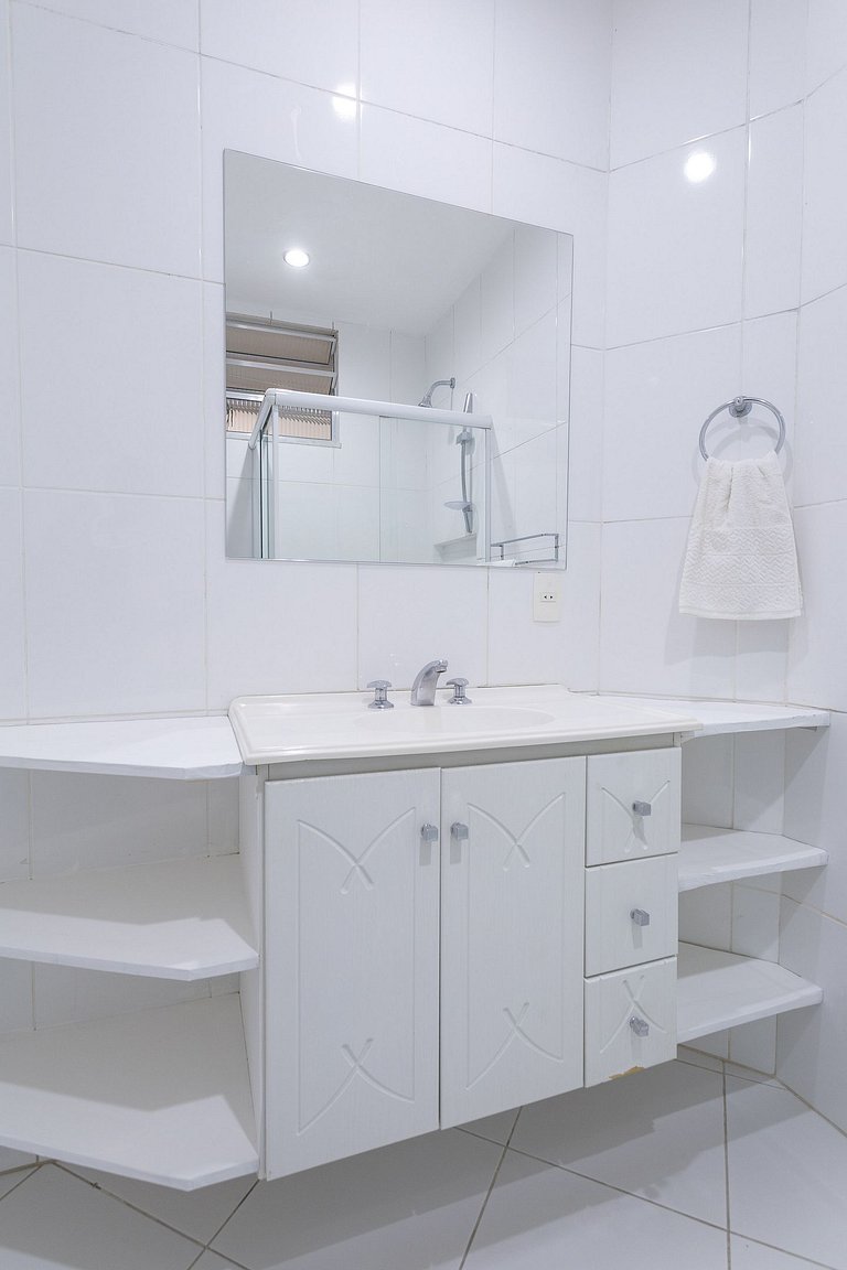 Afra307|Spacious and sophisticated apt in Leblon