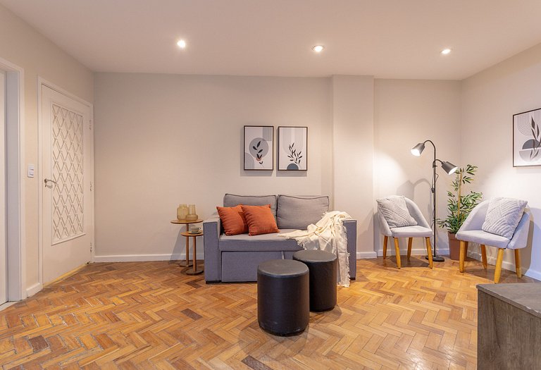 Afra307|Spacious and sophisticated apt in Leblon