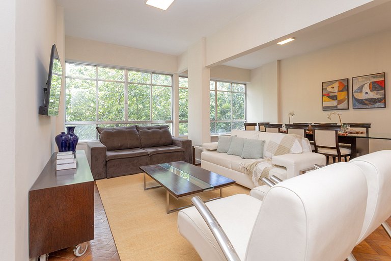 Afra307|Spacious and sophisticated apt in Leblon