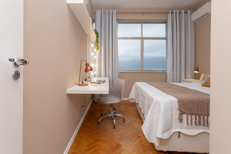 Nsc1801 |Apartment in Ipanema with a Stunning View