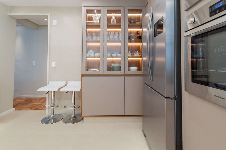 Ata1501| Lindo apto no Leblon, 3 min da praia