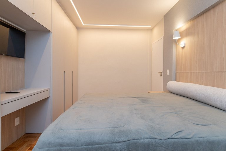 Great apart in Leblon, 5 mn from the beach