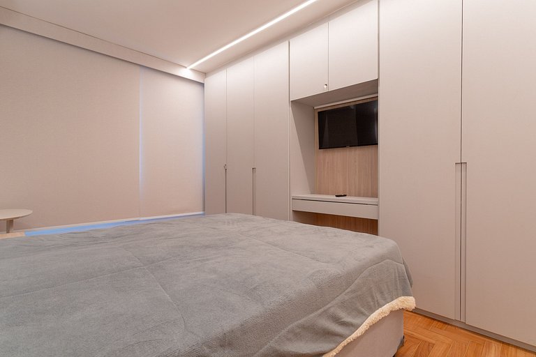 Great apart in Leblon, 5 mn from the beach