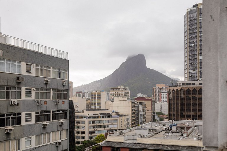 Lindo apto no Leblon, 5 min da praia