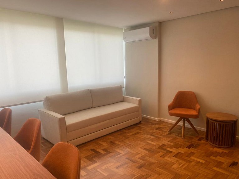 Great apart in Leblon, 5 mn from the beach