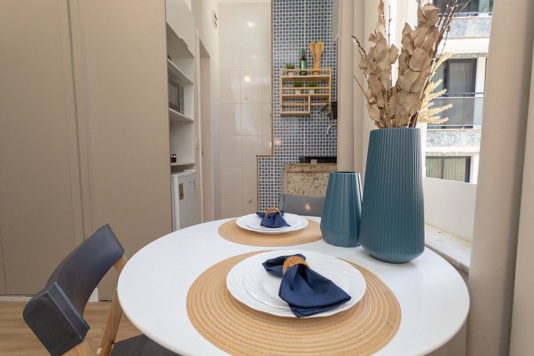 Góis 403|Charming studio in Leblon for 4 people