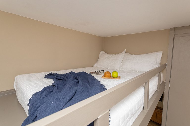 Góis 403|Charming studio in Leblon for 4 people