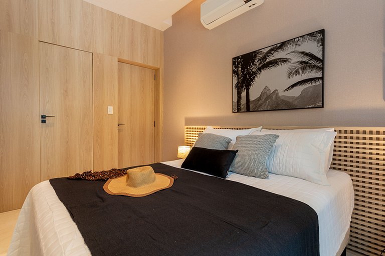 Mtr101 | 2 suites in Leblon, 7 min from the beach