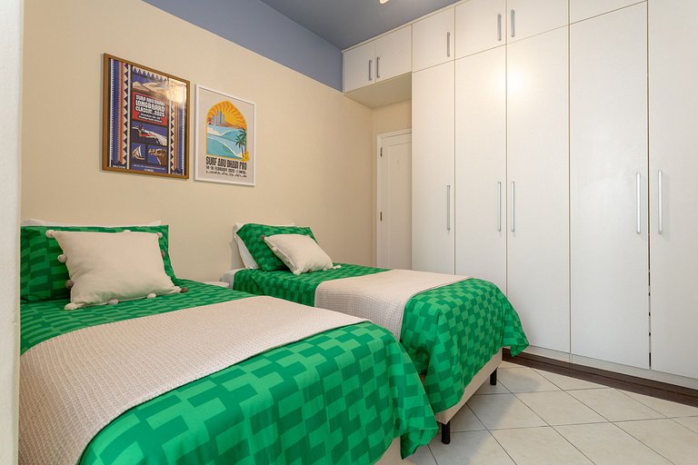 Atlântica910| 2 room in Copacabana,100m from beach