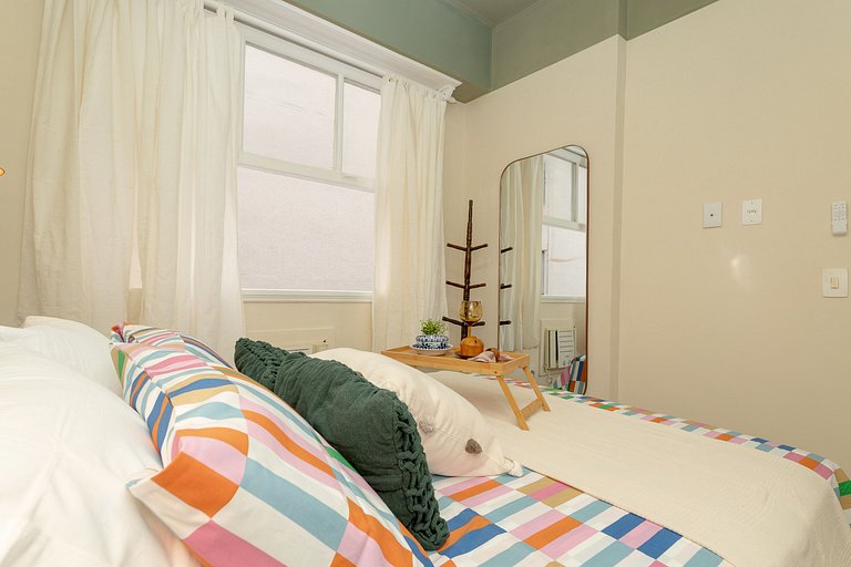 Atlântica910| 2 room in Copacabana,100m from beach