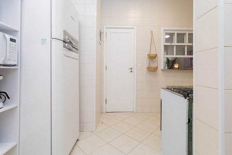 Atlântica910| 2 room in Copacabana,100m from beach