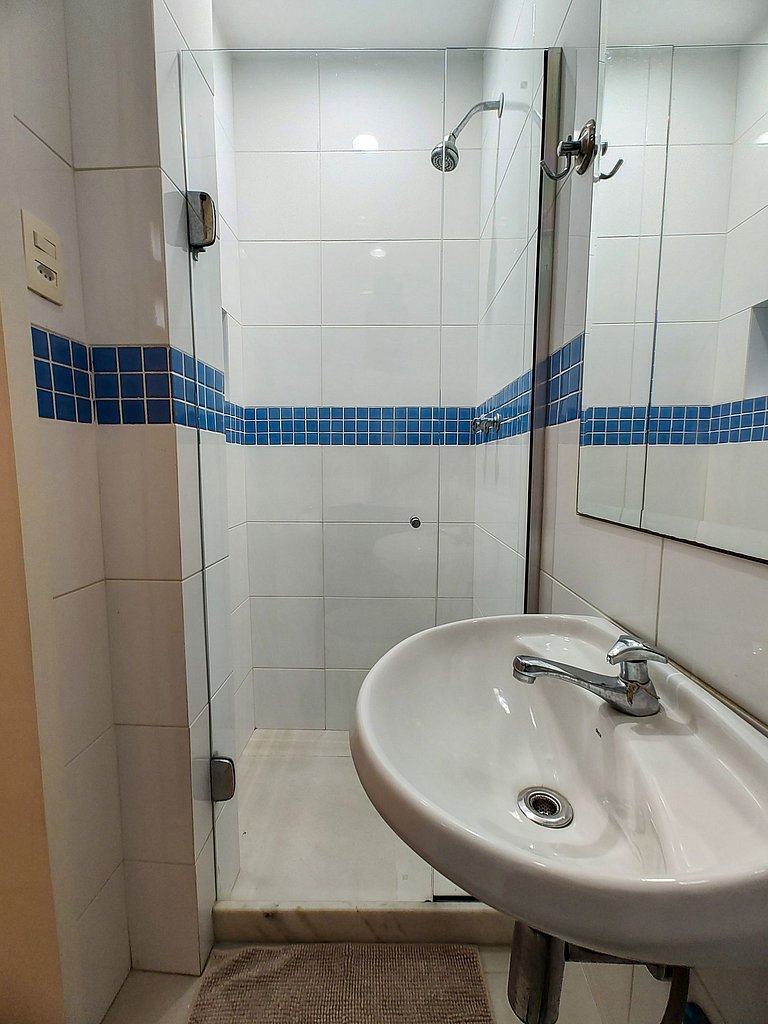 Tone701|3 dorms en Copacabana, 3 cuadras de playa