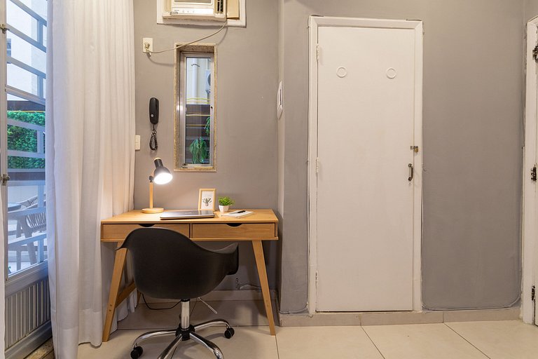 Paula206| Apt on the beach block in Copacabana