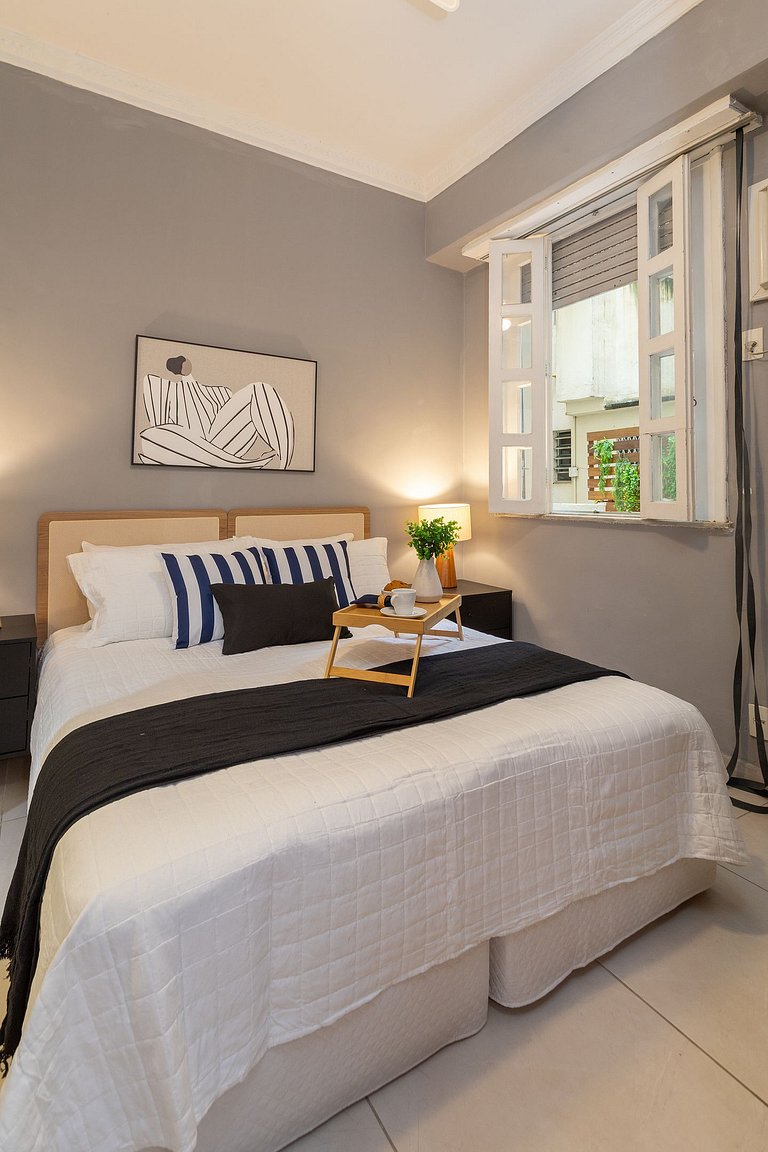 Paula206| Apt on the beach block in Copacabana