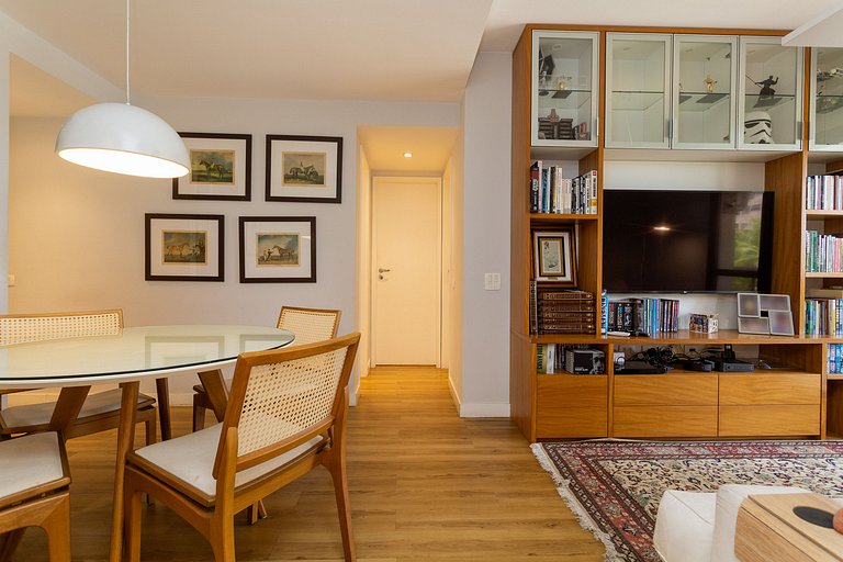 Coronel102|Refined flat in Barra