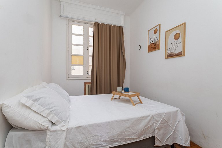 Glória801|3-bedroom apt with great views!