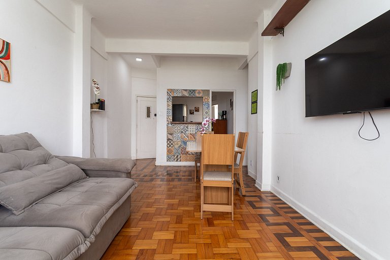 Glória801|3-bedroom apt with great views!