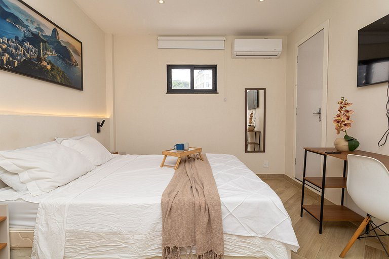 Glória803 | Cozy bedroom and living room in Glória