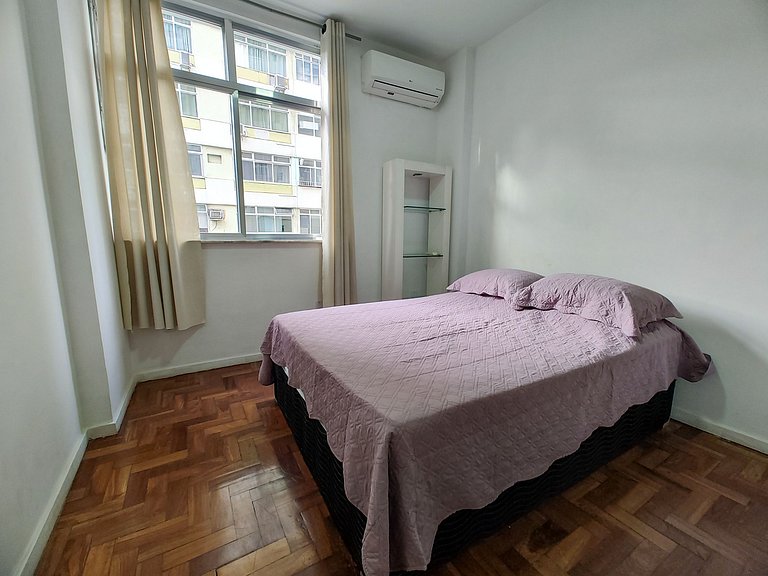 Ff401| Depto en una calle tranquila en Leblon