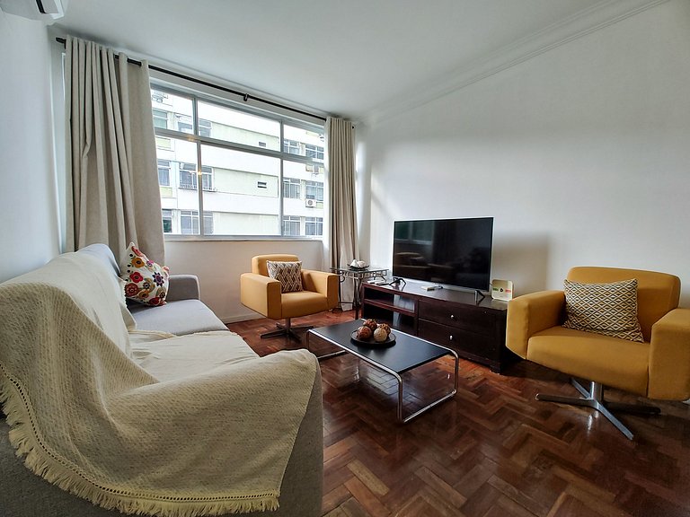 Ff401| Three bedrooms in a quiet street in Leblon