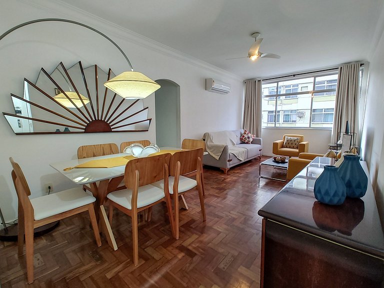 Ff401| Three bedrooms in a quiet street in Leblon