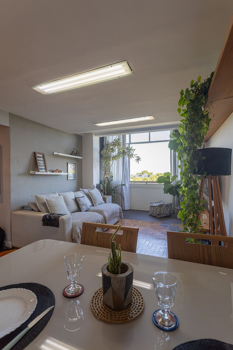 Beira704|2 quartos,vista linda e ótima localização