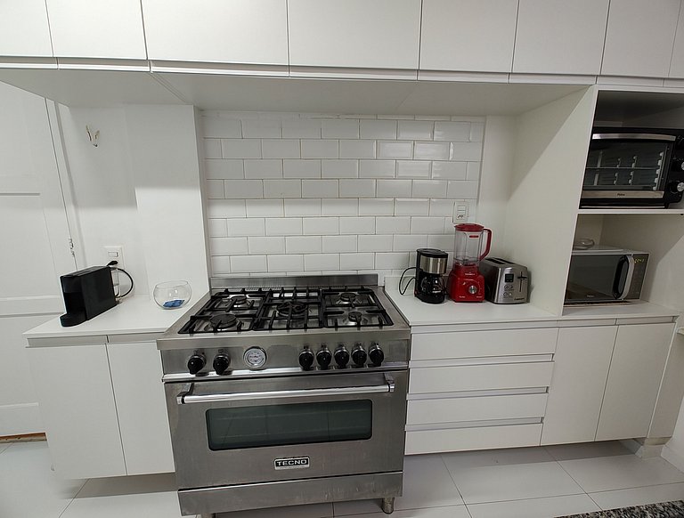 Afra305| 2 suites no Leblon a 3 min da praia