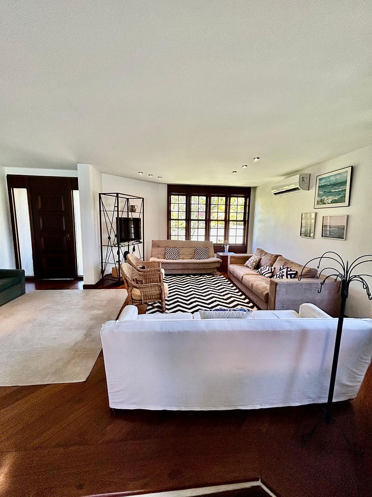 CasaBarra55| Casa com 5 quartos, piscina e sauna