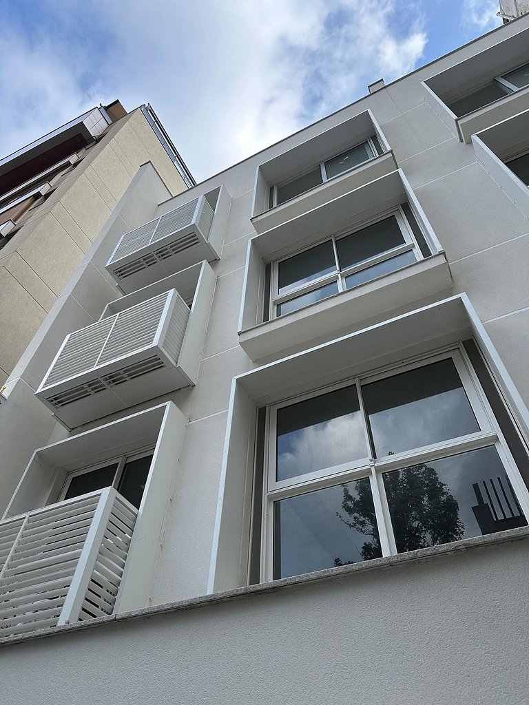 JB403|Duplex com piscina no Jardim Botânico