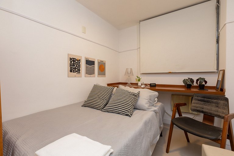 Ata302b | Apto luxuoso no Leblon próximo à praia